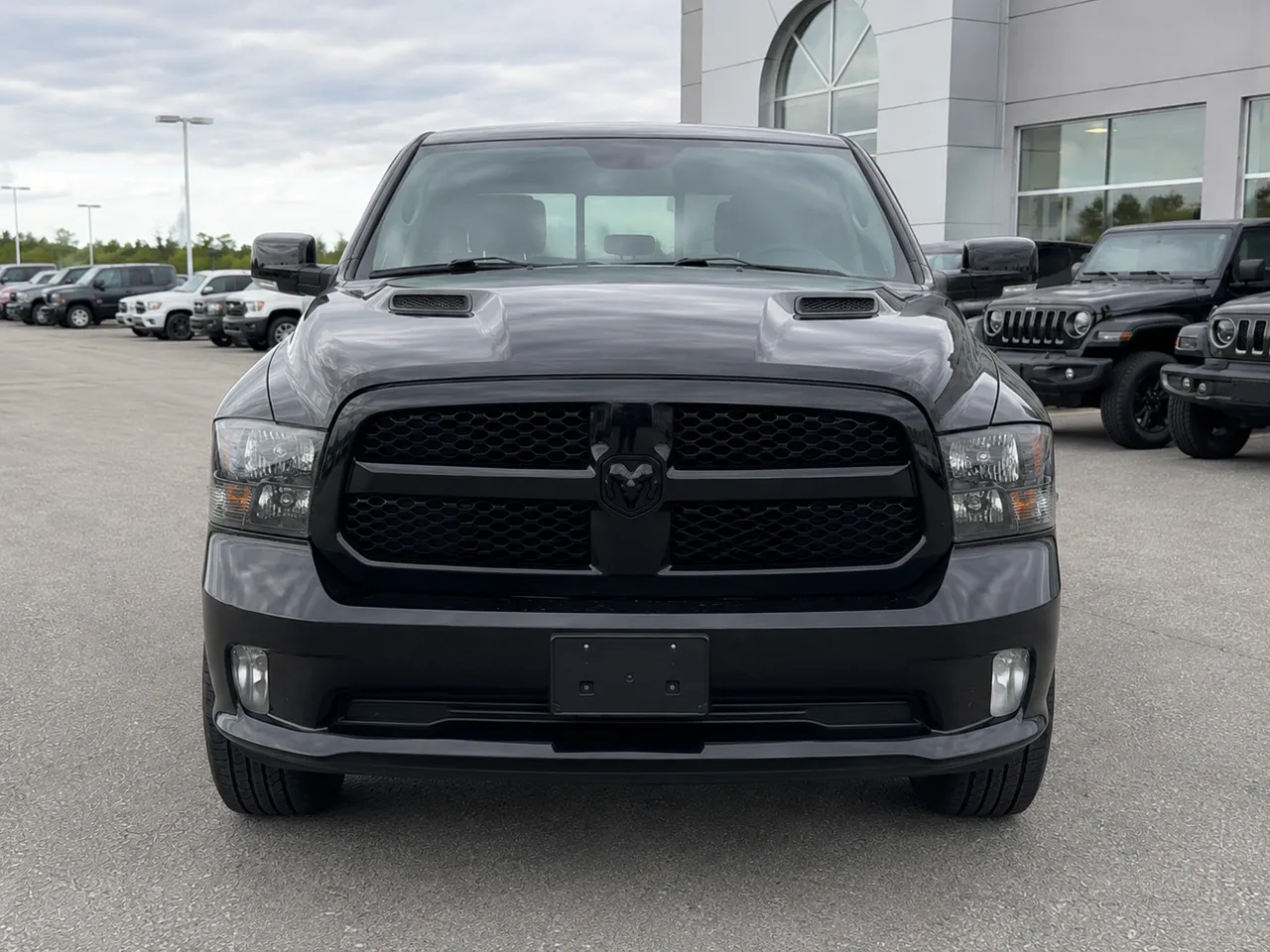 2017 Ram 1500 Sport Crew Cab 4x4 - Photo 2