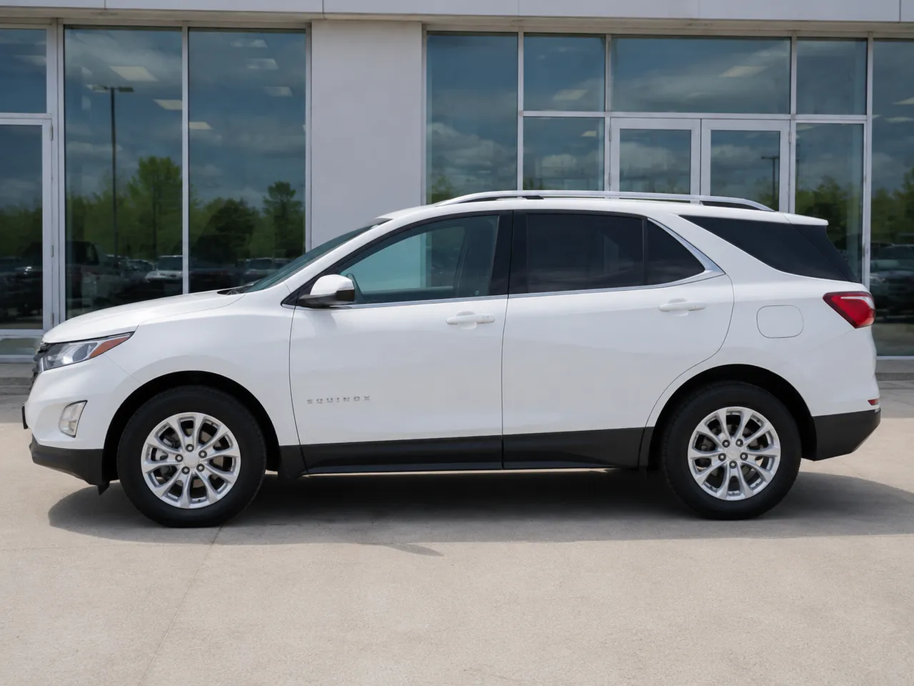 2018 Chevrolet Equinox LT - Photo 3