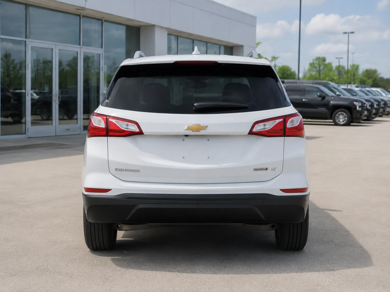 2018 Chevrolet Equinox LT thumbnail 5